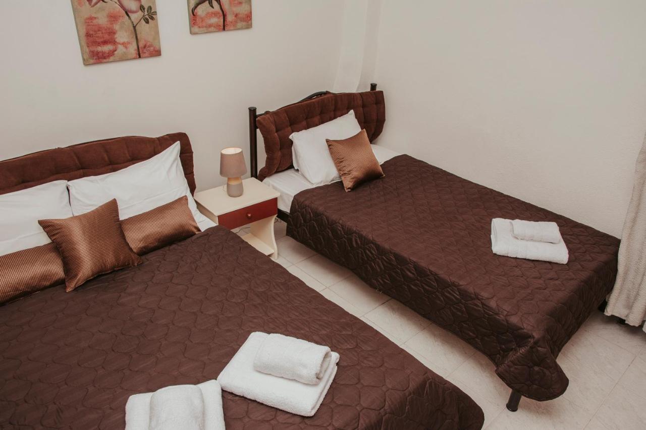 Stefanie'S Rooms Asprovalta Esterno foto