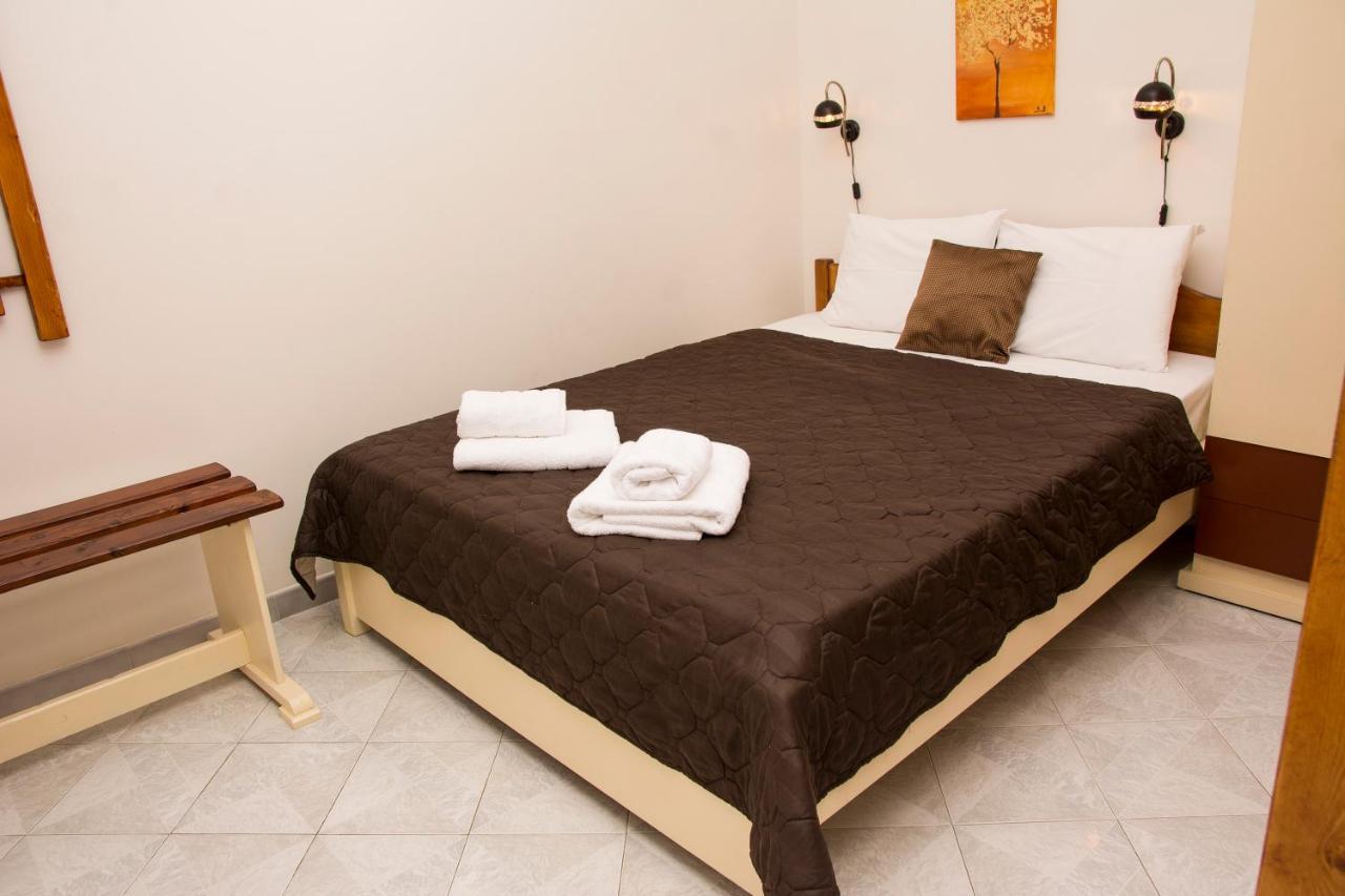 Stefanie'S Rooms Asprovalta Esterno foto